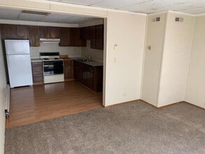 Building Photo - 300 Westland Dr