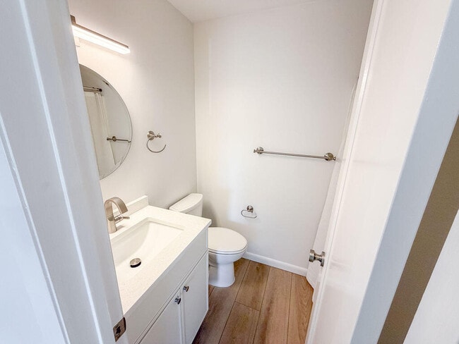 Building Photo - 602 Pinecrest Cir