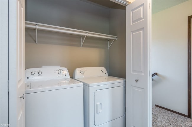 Building Photo - 7507 Beal Ave