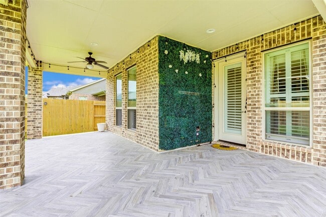 Building Photo - 27827 Patsy Pence St