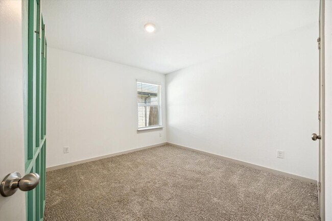 Building Photo - 8115 Brahman Ln