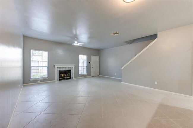 Primary Photo - 3050 Holly Hall St