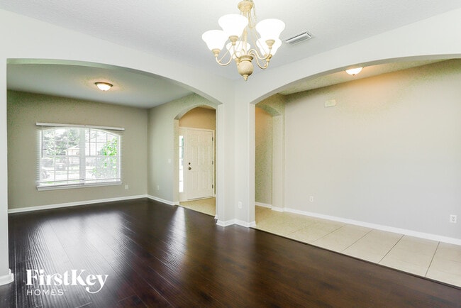 Building Photo - 404 Candlebark Dr