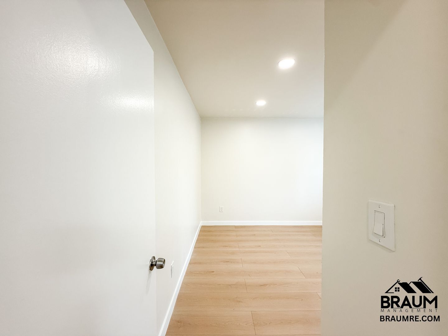 Building Photo - 5611 Fulcher Ave