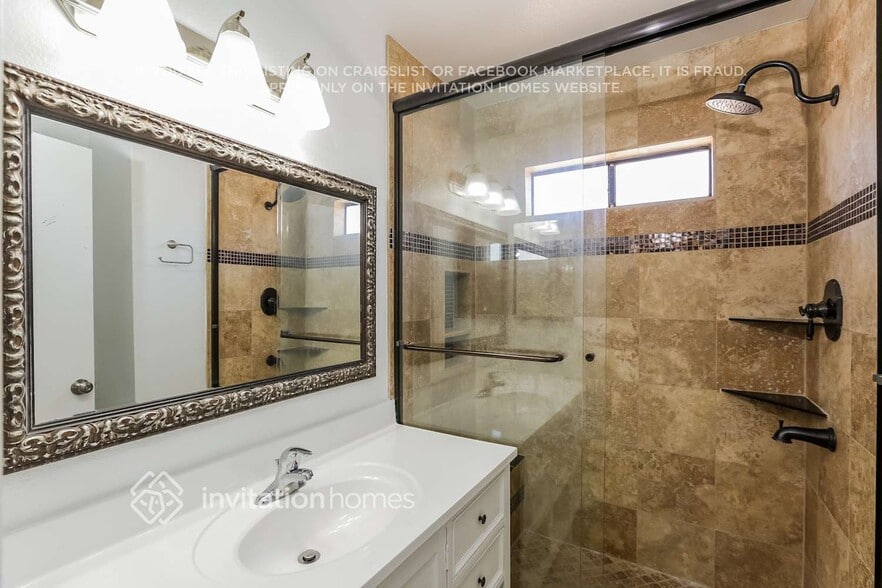 Building Photo - 4038 E Alta Mesa Ave