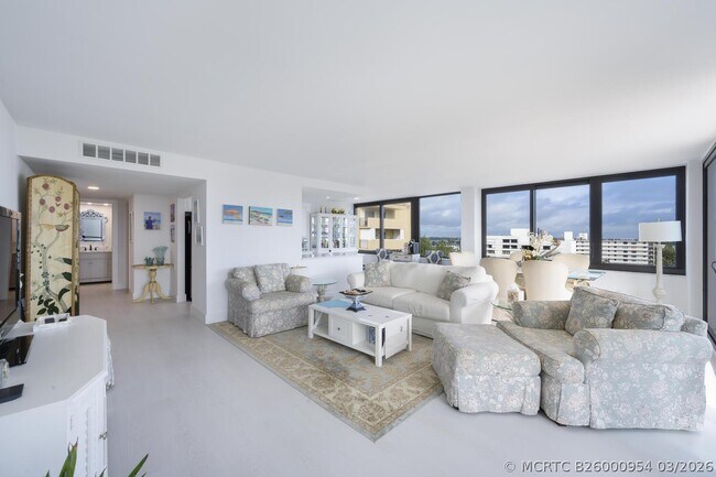Building Photo - 3589 S Ocean Blvd