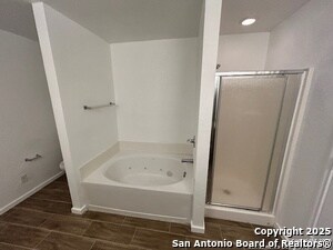 Building Photo - 210 Butternut Blvd