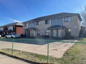 Building Photo - 1106 Shanarae Cir