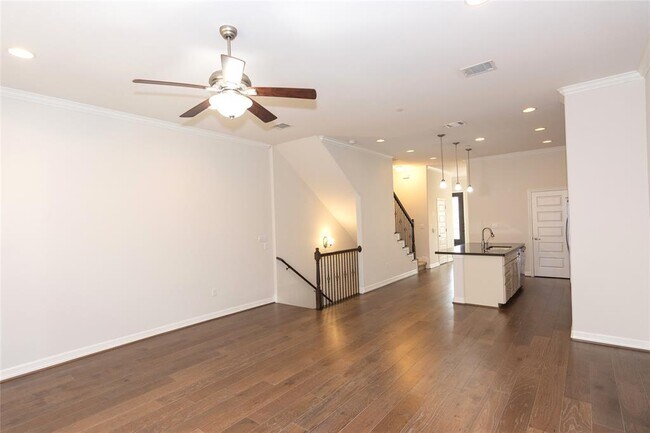 Building Photo - 12205 Terraza Cir