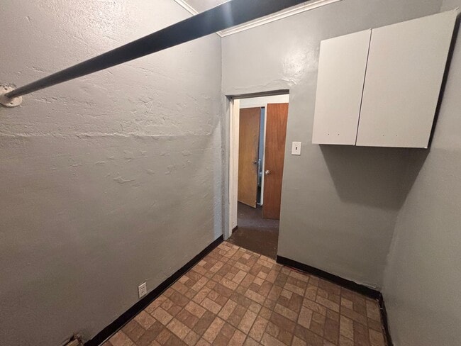 Building Photo - Check this Floor 2 for only $695/mo! But h...