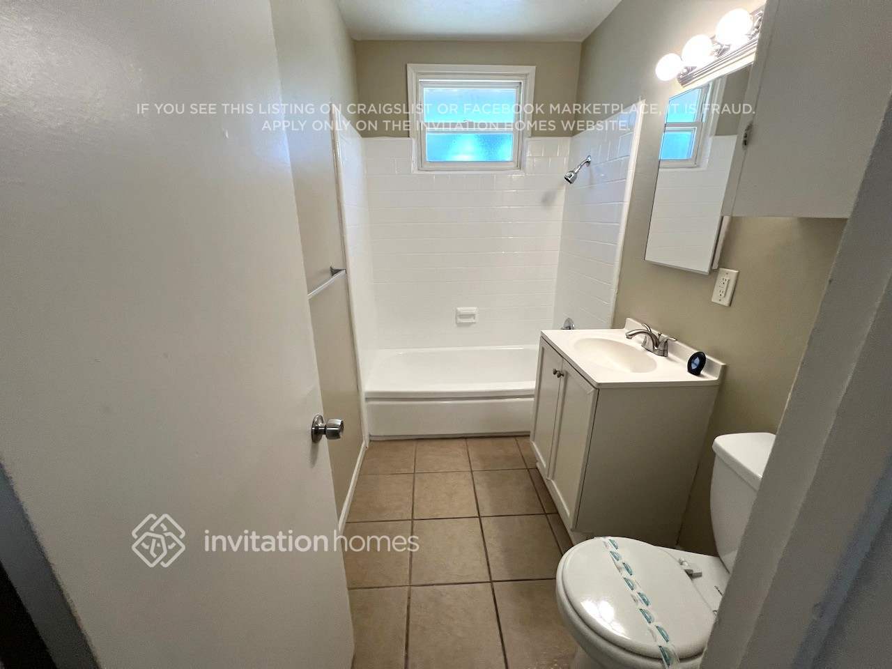 Building Photo - 490 Avignon Ct