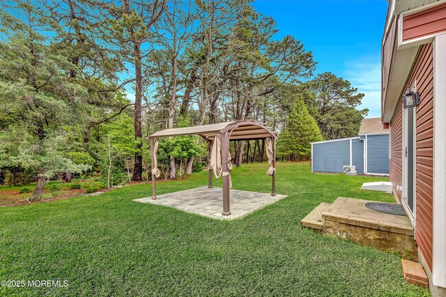 Building Photo - 14 Santiago Dr W