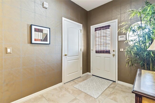 Building Photo - 1331 Jonah Dr