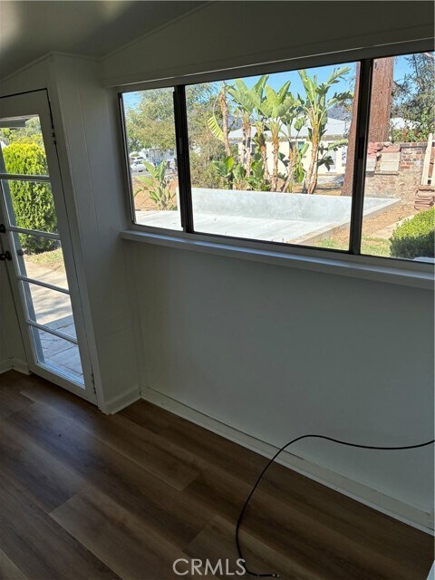 Building Photo - 863 Morada Pl
