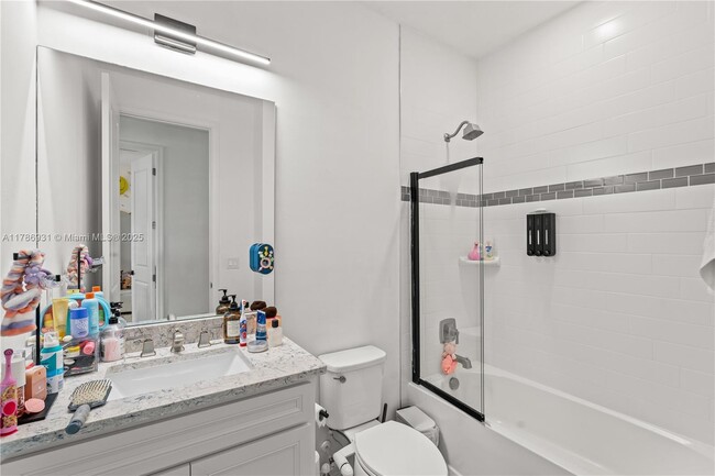 Building Photo - 4461 Waterside Dr