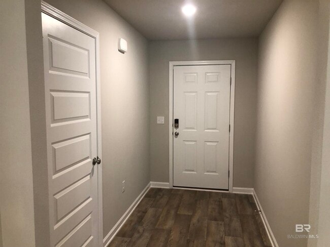 Building Photo - 723 Amador Avenue