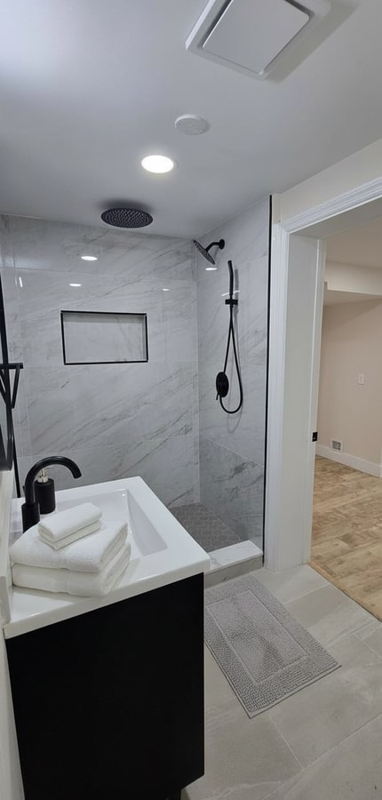 Building Photo - 5813 Tampico-1