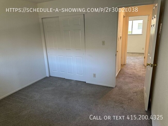 Building Photo - 4513 Greenholme Dr