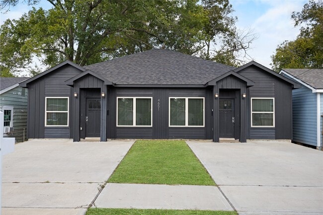 Building Photo - 4651 Mallow St