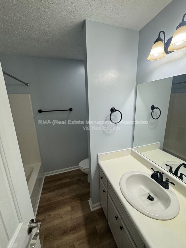 Building Photo - 129 Wagon Wheel Cir