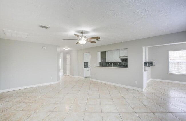 Building Photo - 2301 Wimberly Dr