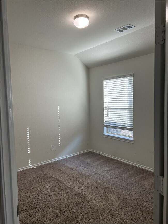 Building Photo - 25623 Bottlebrush Sedge St