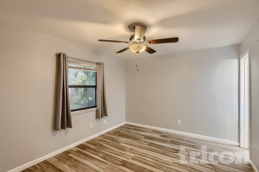 Building Photo - 2813 Whippet Ct