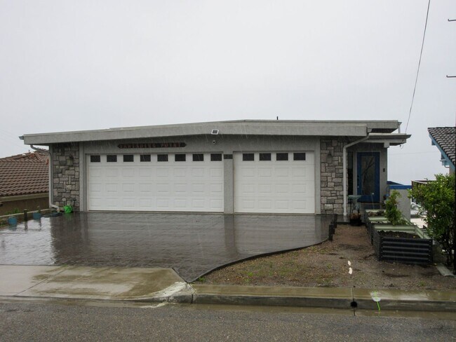 Building Photo - Furnished 3+ bed 3 bath Pismo Beach Dream Home