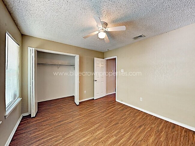 Building Photo - 648 S Rogers Rd