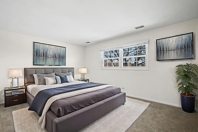 Building Photo - 1315 Jane Ave