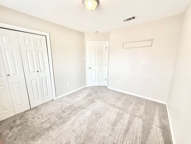 Building Photo - 15253 E Bayou Dr