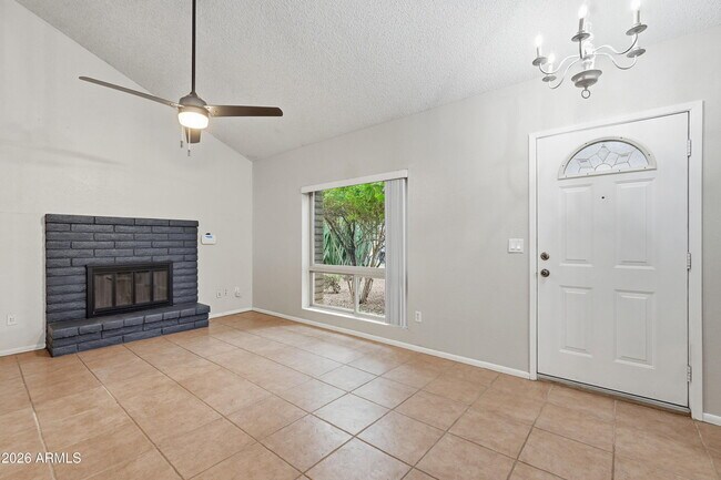 Building Photo - 1805 W Curry Dr