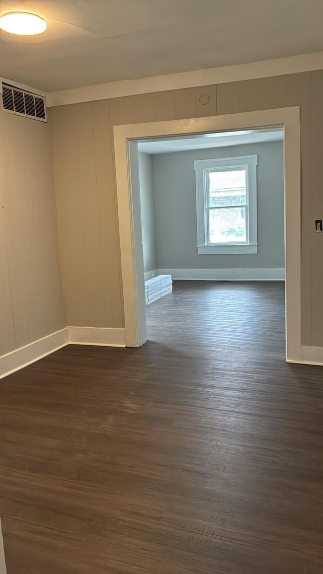 Primary Photo - 331 Wood St