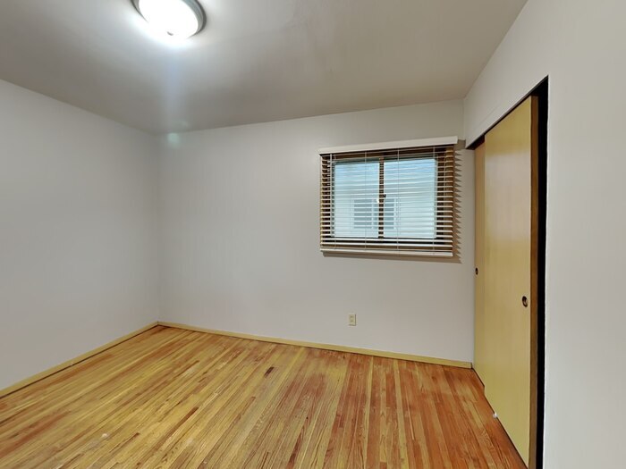 Building Photo - 5600 Vera Cruz Ave N