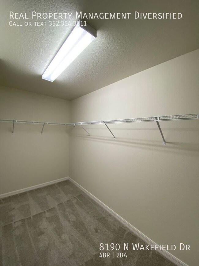 Building Photo - 8190 N Wakefield Dr