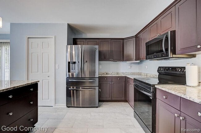 Building Photo - 2924 Wessels Dr