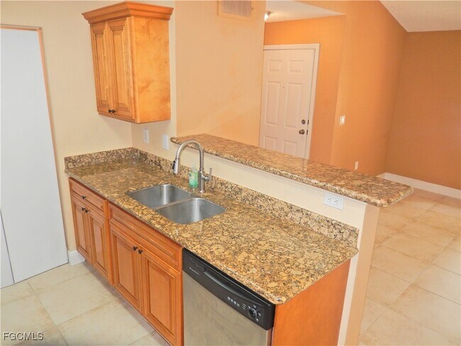 Building Photo - 12571 Equestrian Cir