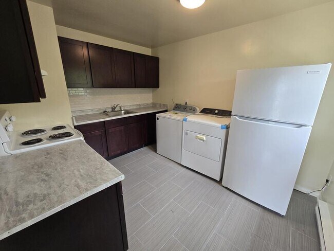 Building Photo - 3614 Lawson St