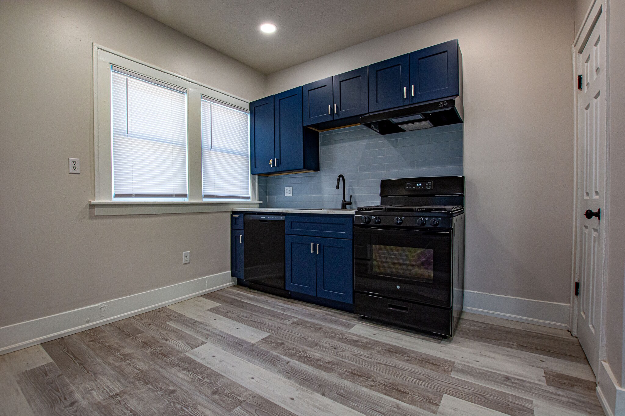 Building Photo - 3812 Dodge St