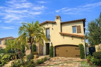 Building Photo - 19 Momento