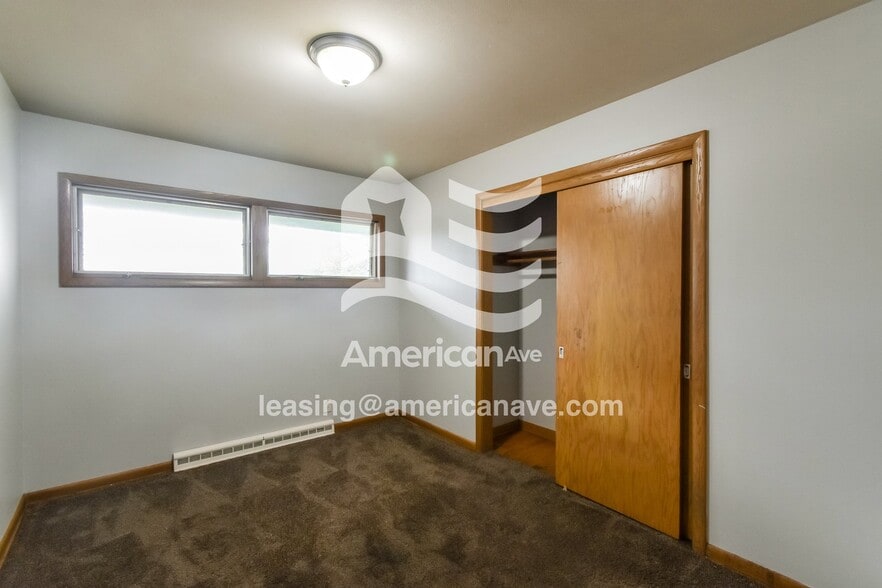 Building Photo - 7506 W Glendale Ave