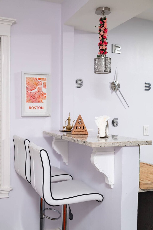 Building Photo - 7 Summit Ave