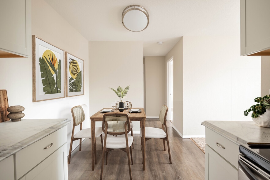1 BR, 1 BA - Dining Area (Willow) - Lamar Village Apartments