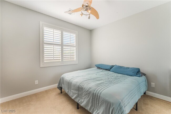 Building Photo - 1005 Windwalker Ave