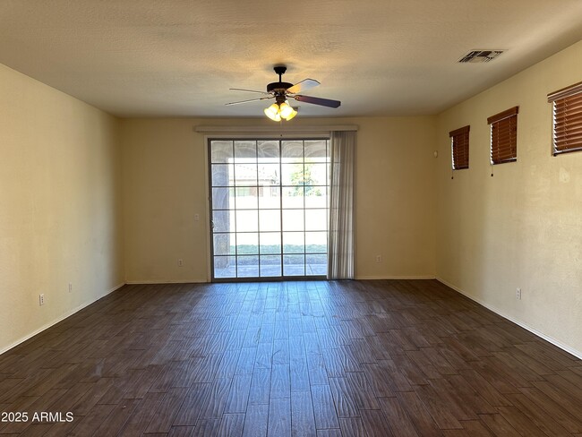 Building Photo - 15022 W Montecito Ave