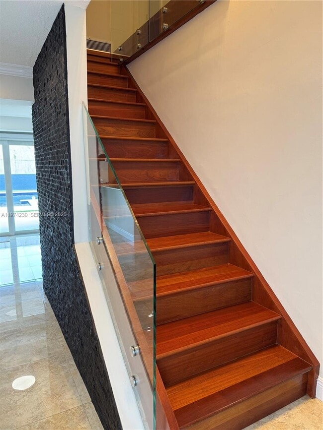 Building Photo - 6951 W Wedgewood Ave