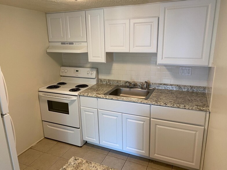 Tamarack Apartments 169171 W Spring St West Haven CT 06516 Apartment Finder