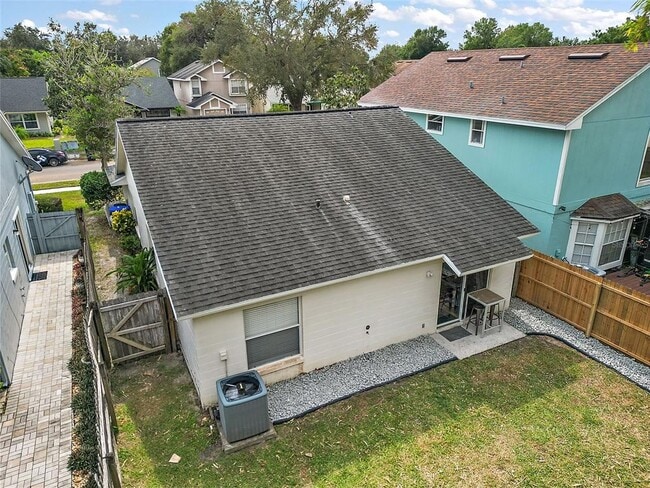 Building Photo - 9427 Daney St