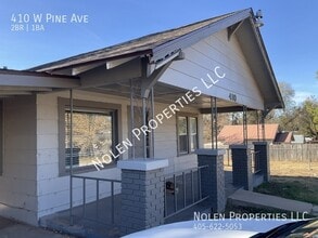 Building Photo - 410 W Pine Ave