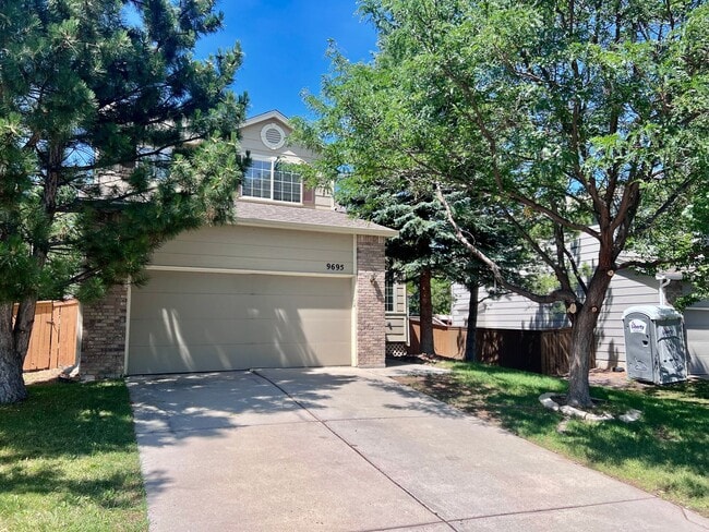 Primary Photo - Wonderful 5 Bed/4 Bath Home Located on Qui...